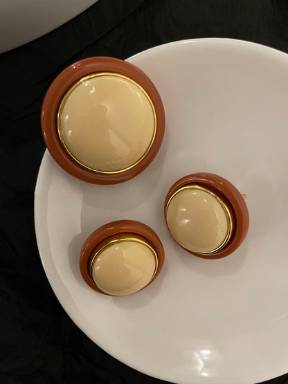 Vintage brooch and earrings