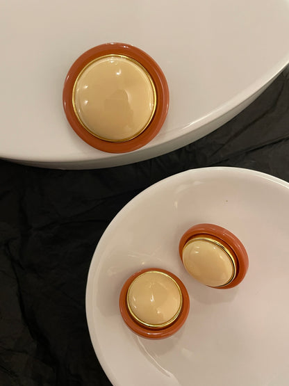 Vintage brooch and earrings