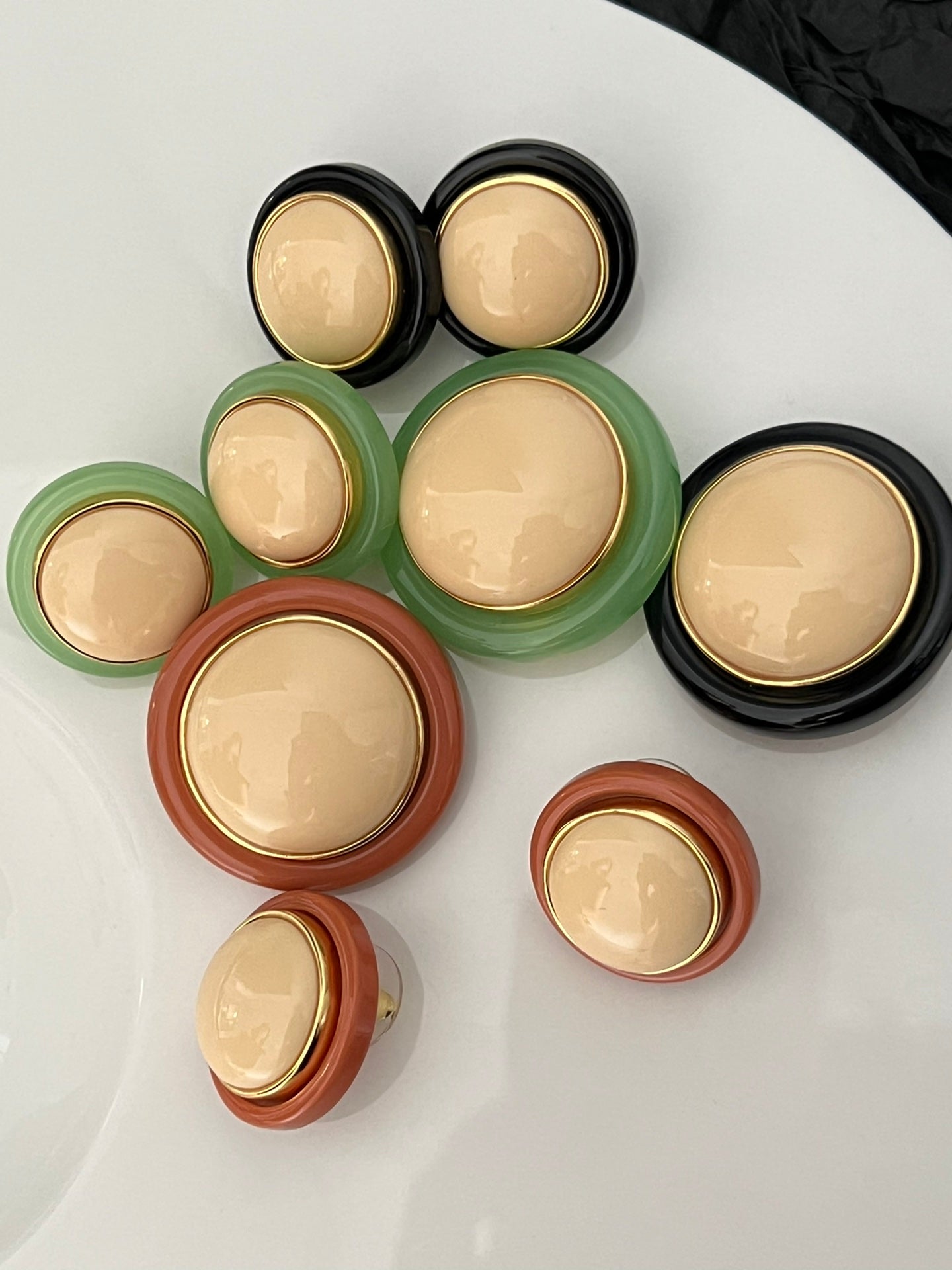 Vintage brooch and earrings