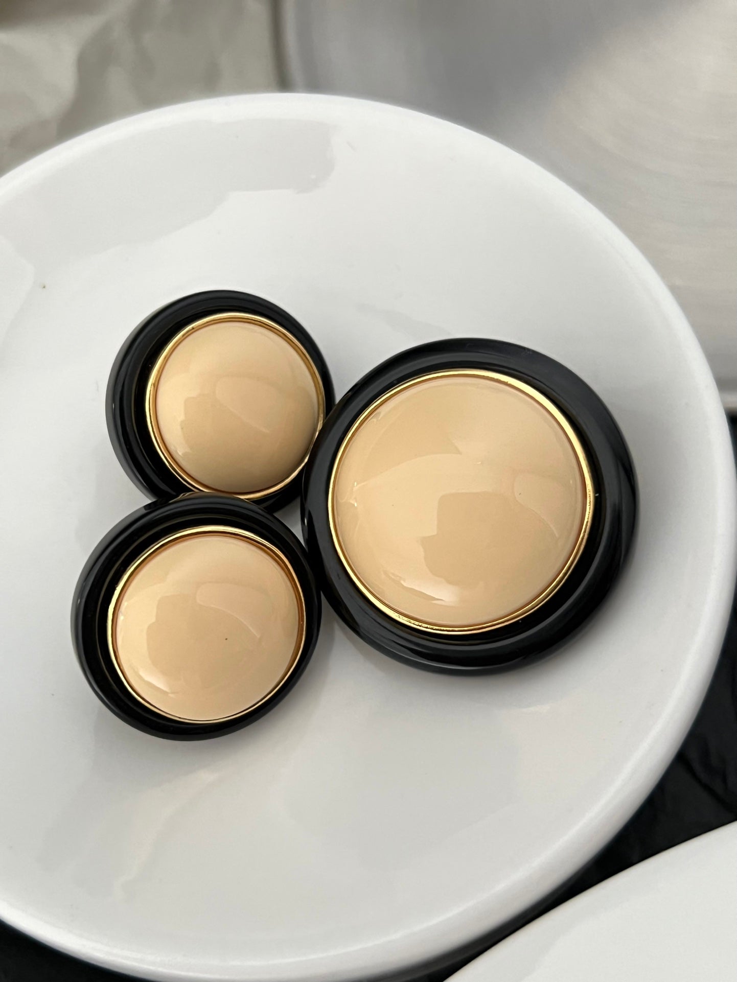 Vintage brooch and earrings