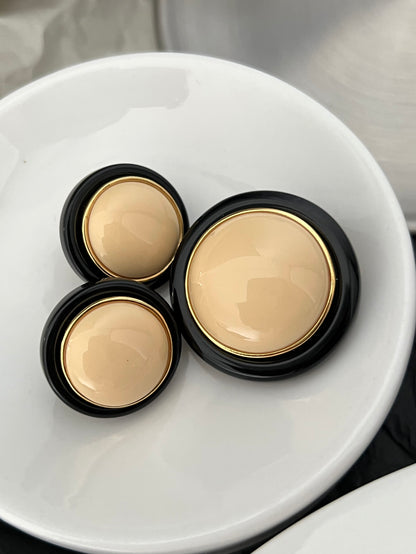 Vintage brooch and earrings