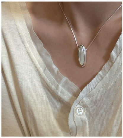 S925 Sterling Silver Korean Version Niche Design White Shell Necklace