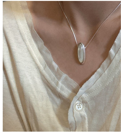 S925 Sterling Silver Korean Version Niche Design White Shell Necklace